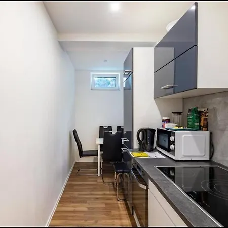 Cityloft Kassel 1 - Zentrale Unterkunft Fuer Gruppen Bis 7 Personen - Parkplatz - Netflix Exterior foto